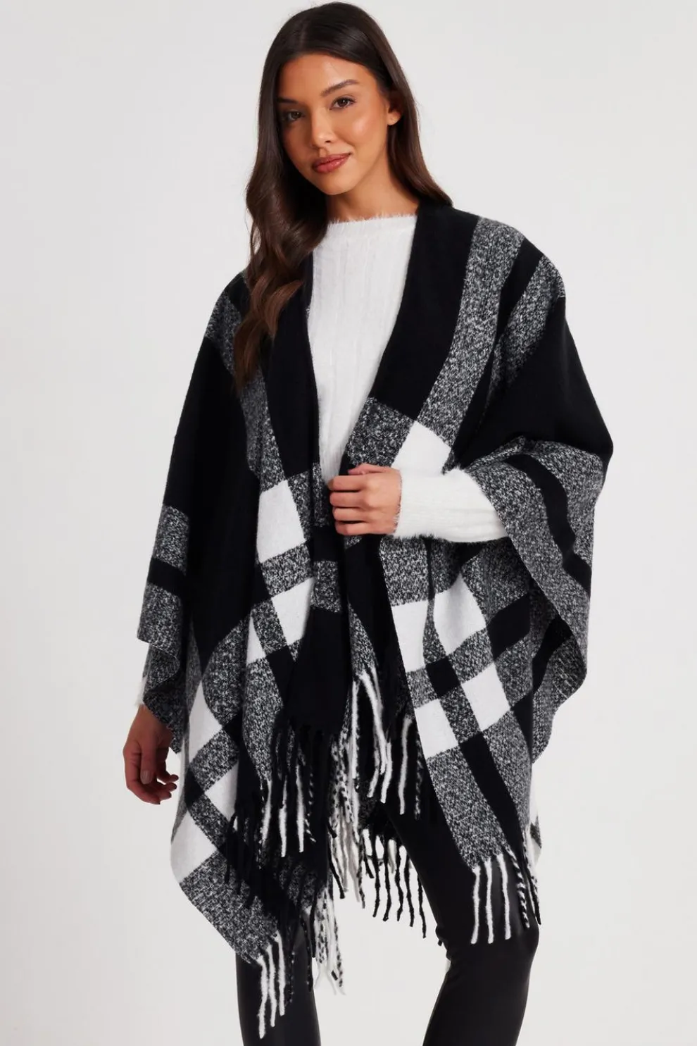 Black Check Print Tassel Cape