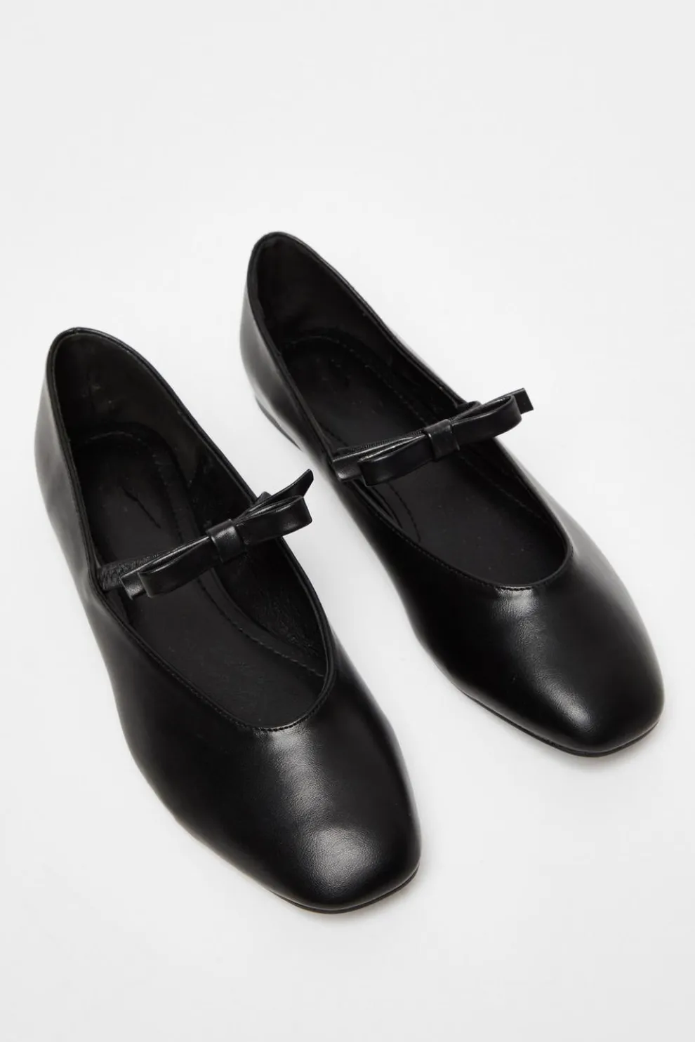 Black Faux Leather Bow Pumps