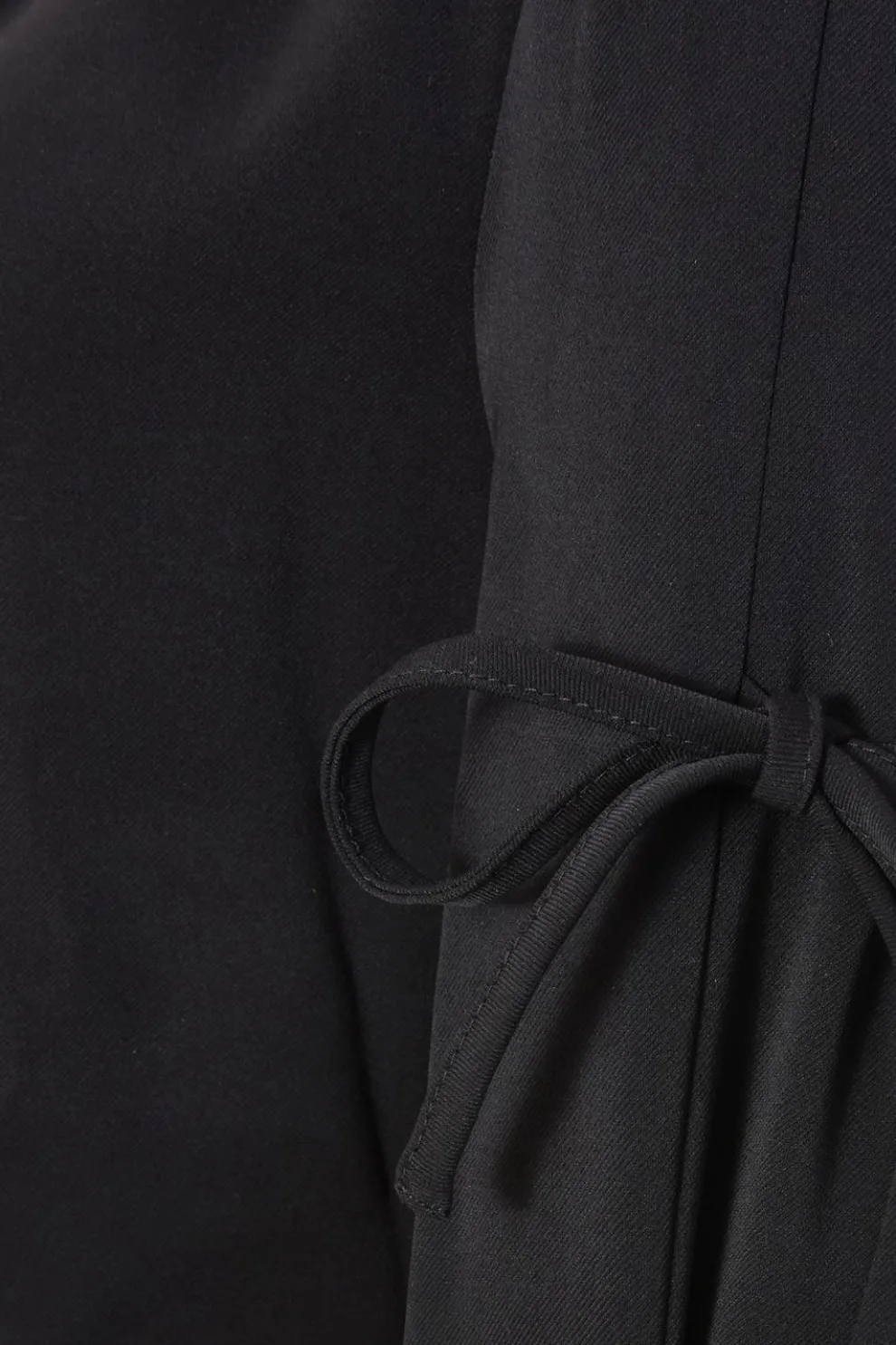 Black Tie Sleeve Cropped Blazer