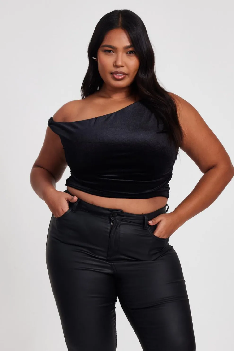 Curve Black Velvet Twisted Top