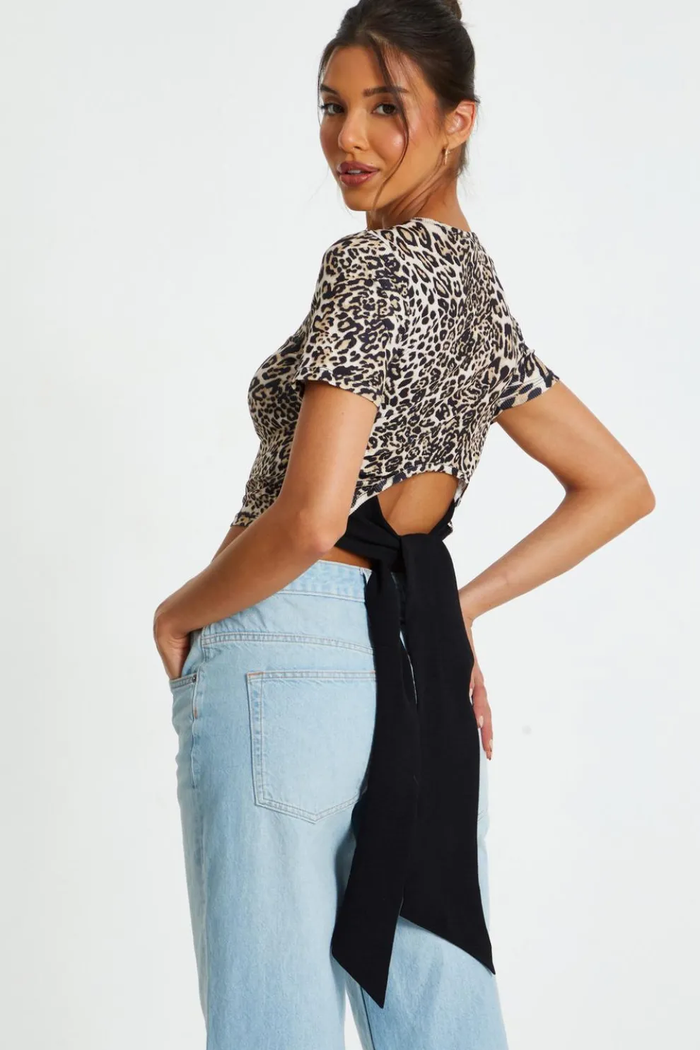 Stone Leopard Print Cropped T-shirt