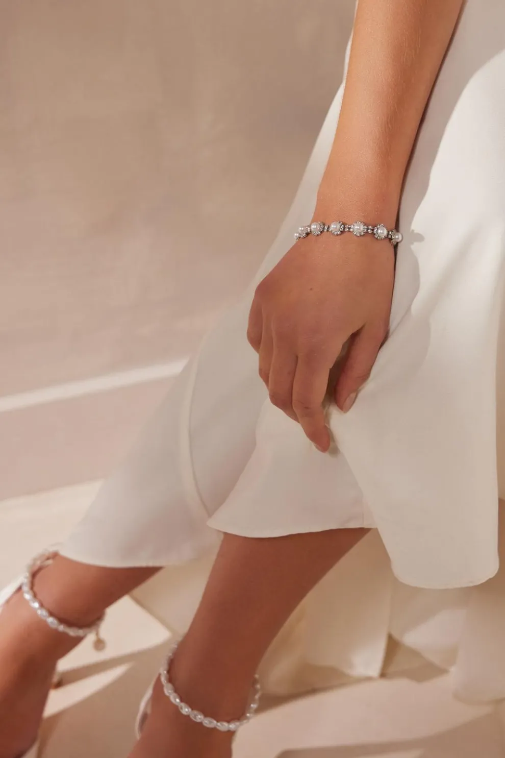 White Pearl Toggle Bracelet