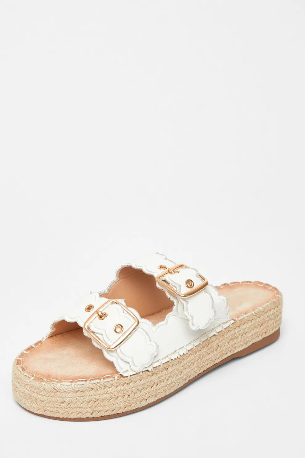 White Scallop Flatform Sandals